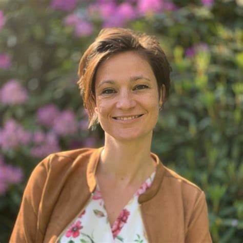 Ellen Van Eetvelde Headshot